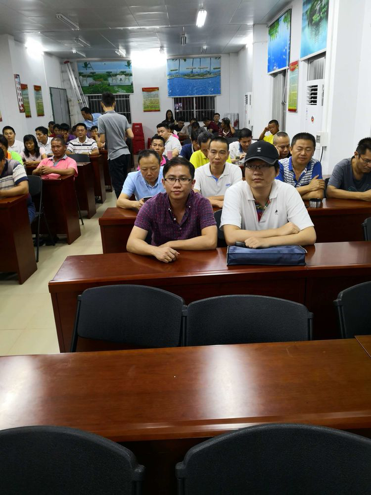 海口担保观看“防控非洲猪瘟” 电视夜校主题节目