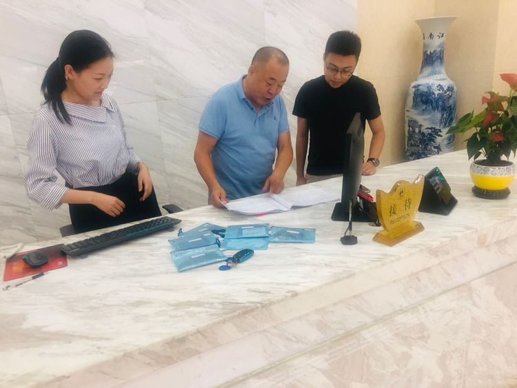 市威廉希尔中文网站公司纪委紧盯重要节点节前 公车集中停放统一封存